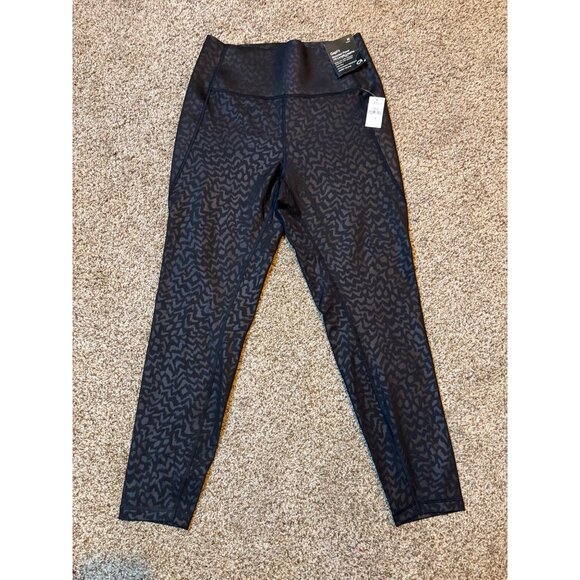 NEW Gap Fit Recycled Power 7/8 High-Rise Black Animal Print Leggings Medium - Picture 2 of 10
